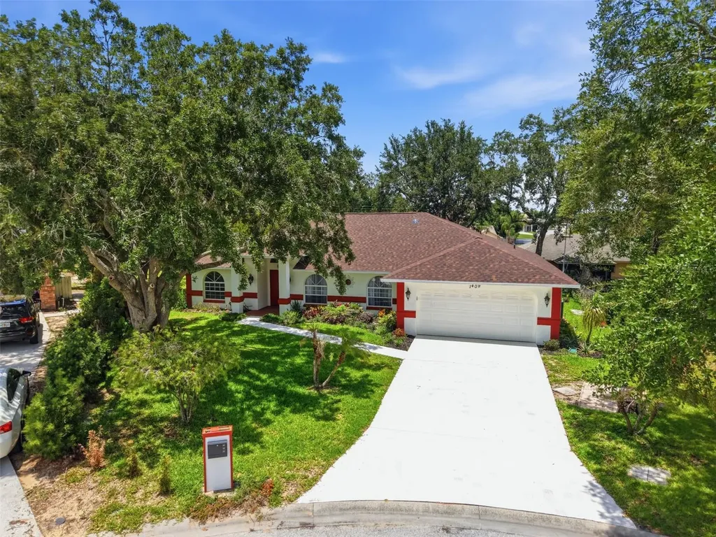 1409 Covington Court Lake Wales FL 33853