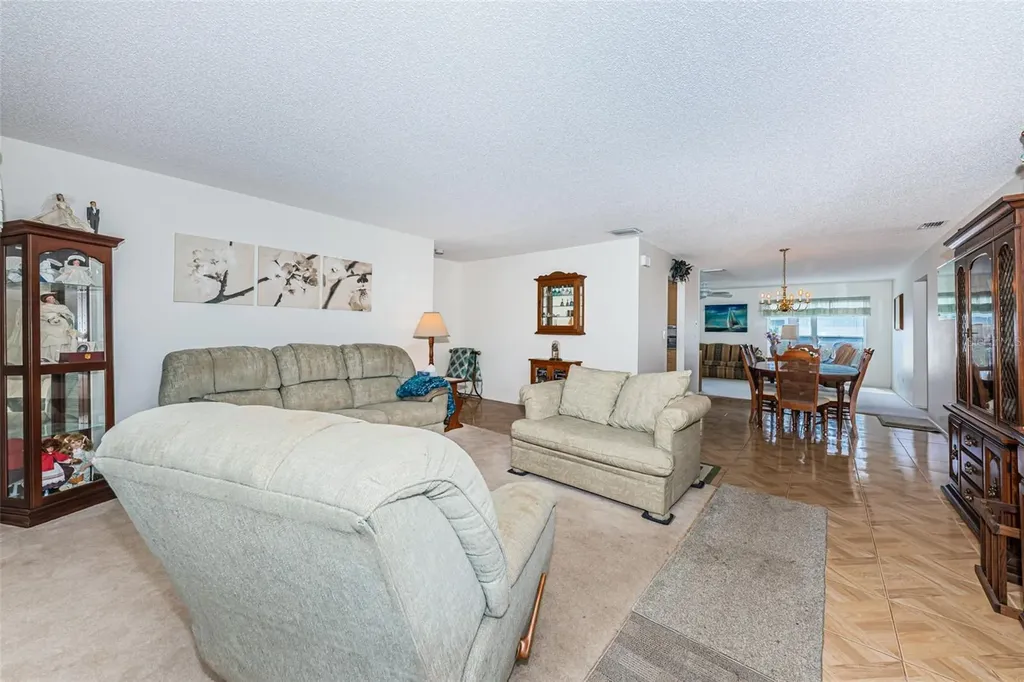 9175 42nd Street N Pinellas Park FL 33782
