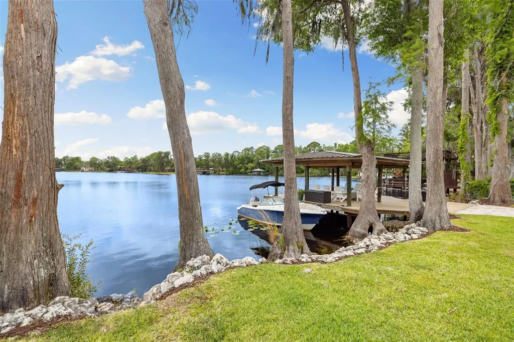 18520 Wayne Road Odessa FL 33556