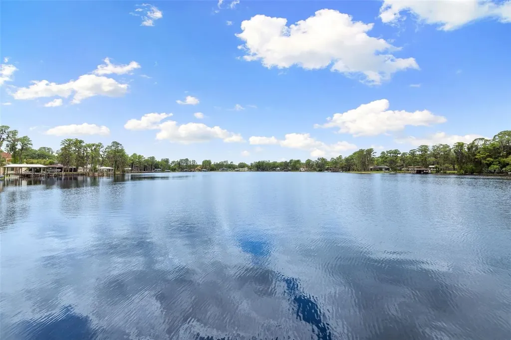 18520 Wayne Road Odessa FL 33556
