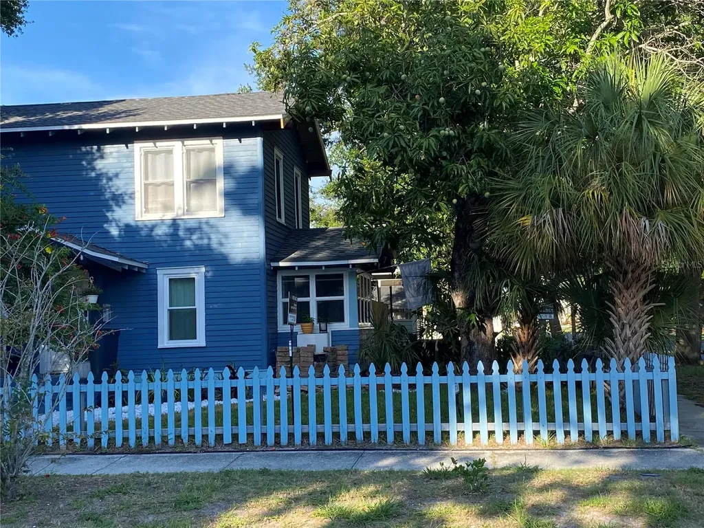 701 14th Street N St Petersburg FL 33705