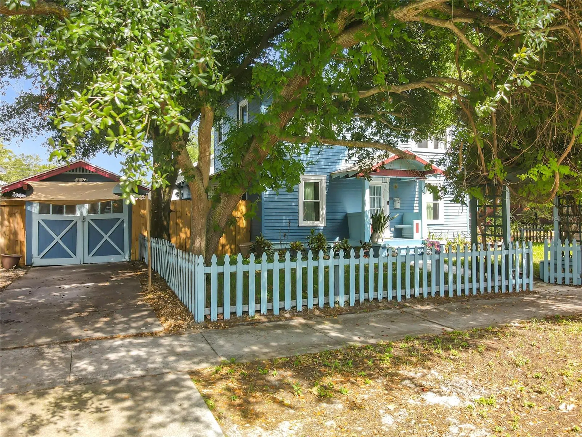 701 14th Street N St Petersburg FL 33705