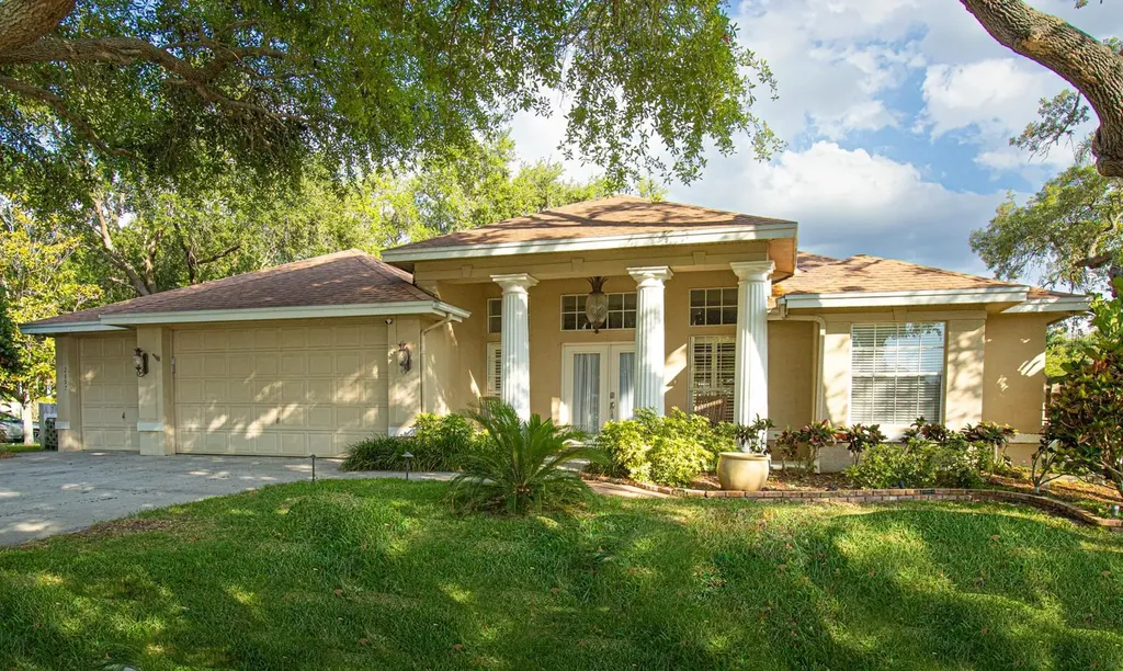2897 Country Woods Lane Palm Harbor FL 34683