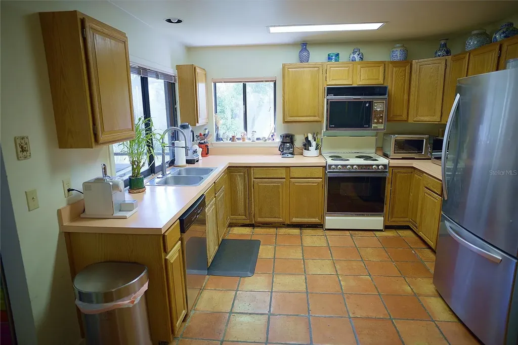 816 Pine Shadow Drive Apopka FL 32712