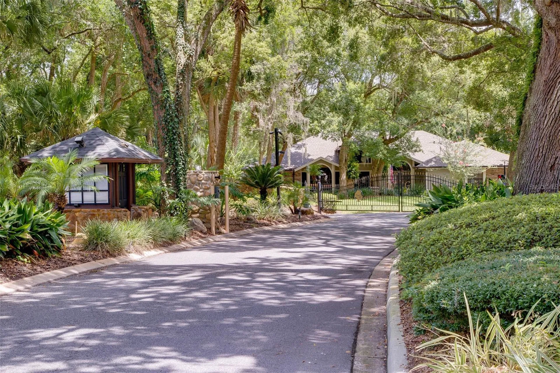 816 Pine Shadow Drive Apopka FL 32712