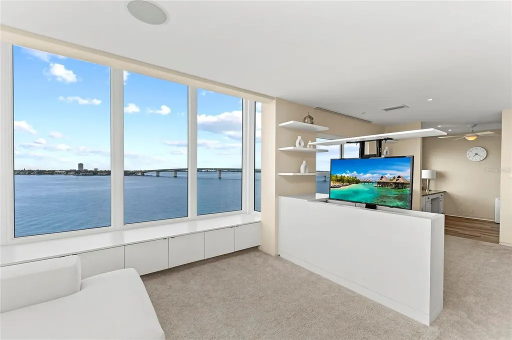 350 Golden Gate Point Sarasota FL 34236