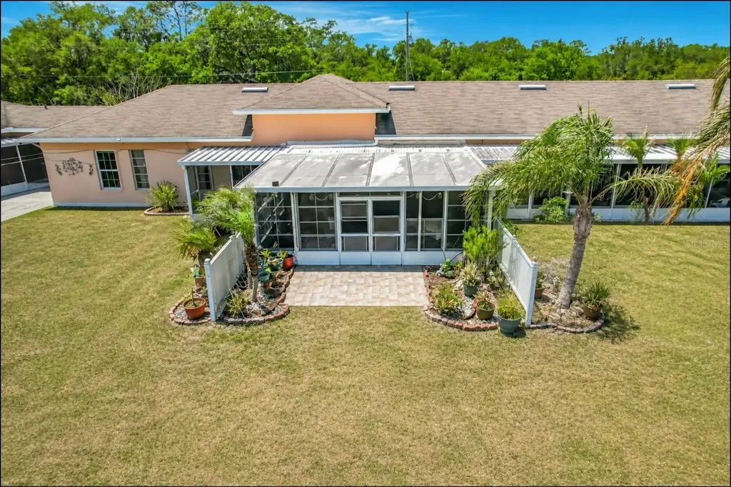 523 Club Circle Lake Wales FL 33898