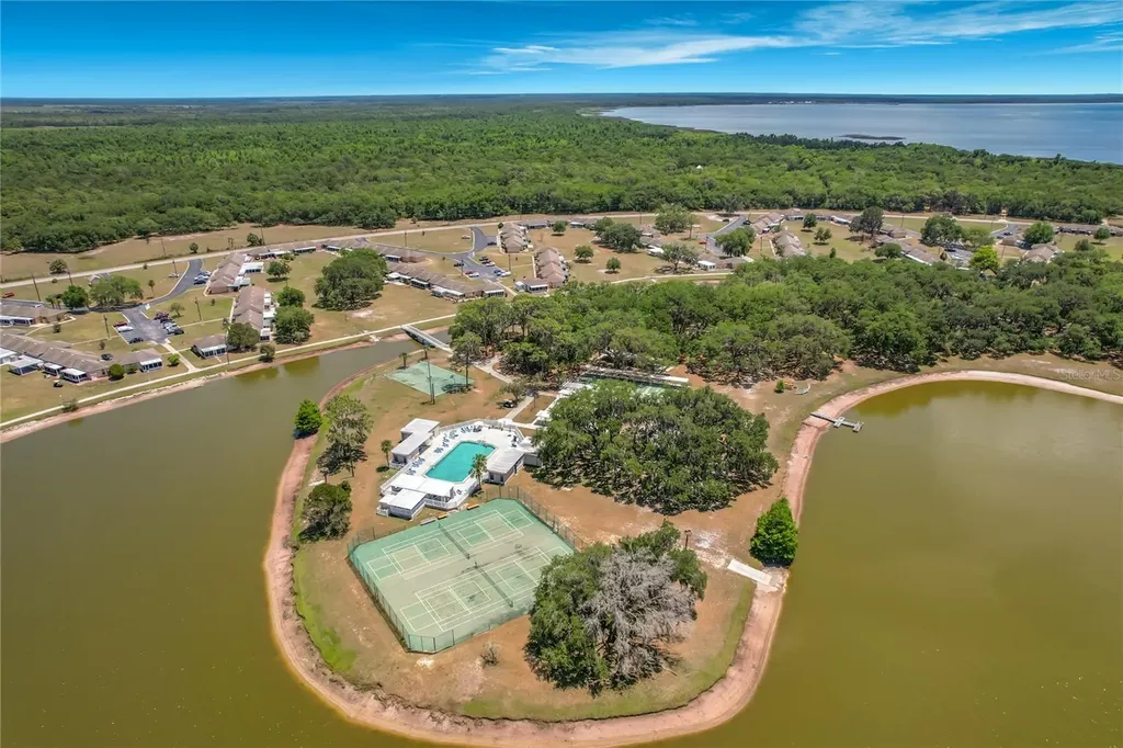 523 Club Circle Lake Wales FL 33898
