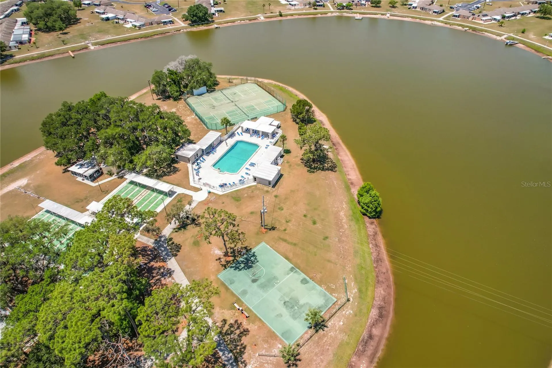523 Club Circle Lake Wales FL 33898