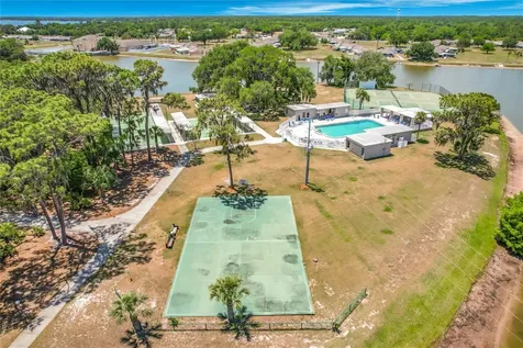 523 Club Circle Lake Wales FL 33898