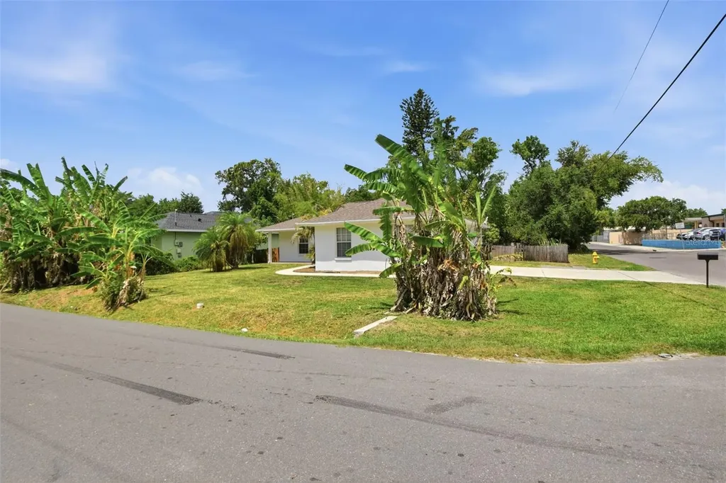 1812 34th Avenue E Bradenton FL 34208