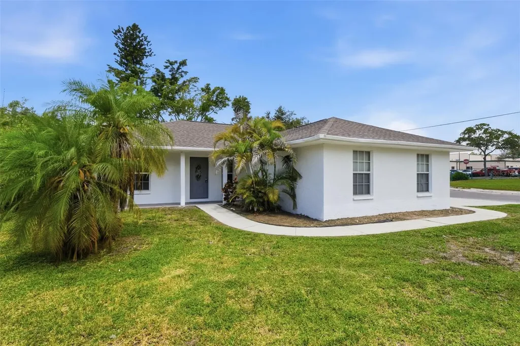1812 34th Avenue E Bradenton FL 34208