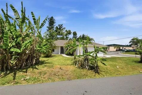 1812 34th Avenue E Bradenton FL 34208