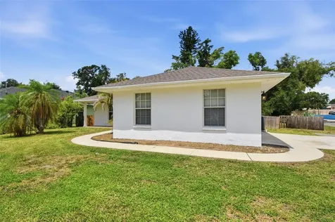 1812 34th Avenue E Bradenton FL 34208