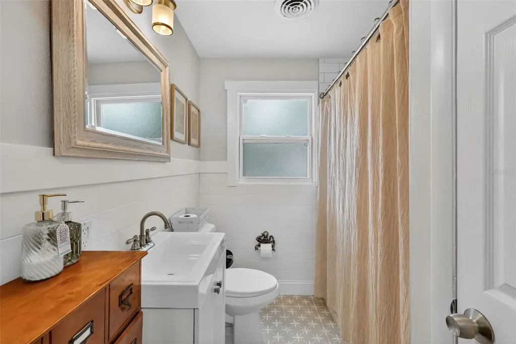 5537 Lake Street Mount Dora FL 32757
