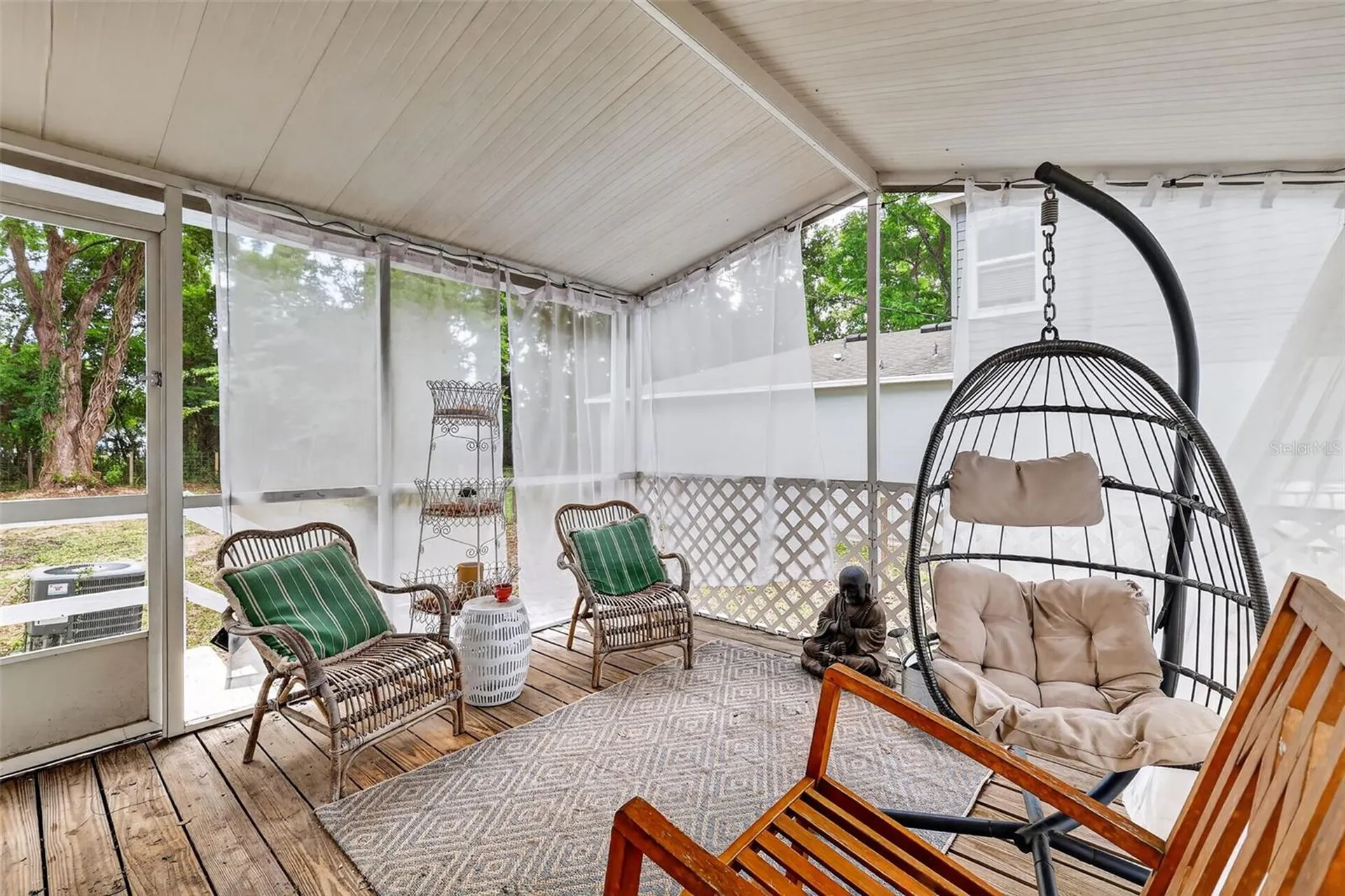 5537 Lake Street Mount Dora FL 32757