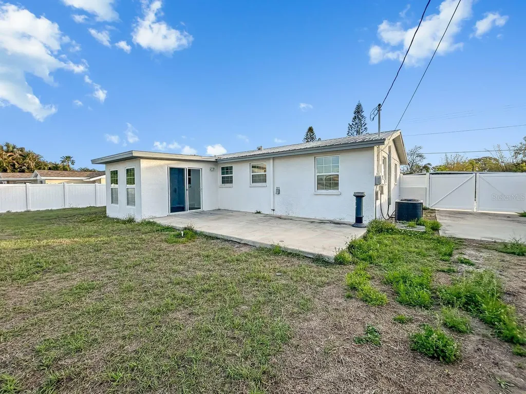 306 Flamingo Drive Apollo Beach FL 33572