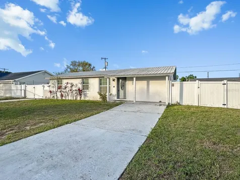 306 Flamingo Drive Apollo Beach FL 33572