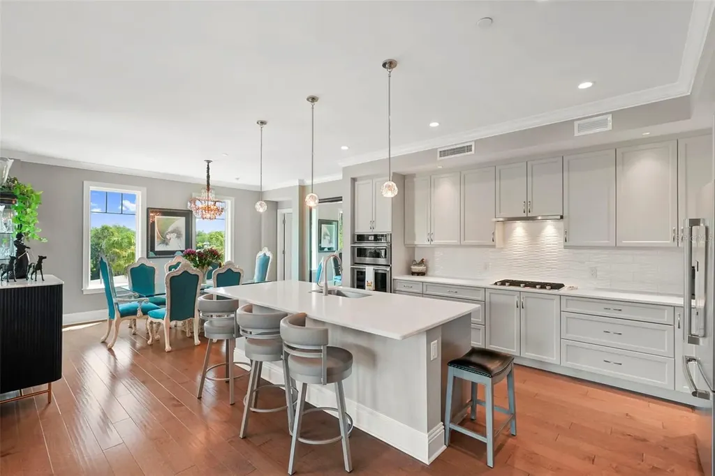 8 Palm Terrace Clearwater FL 33756