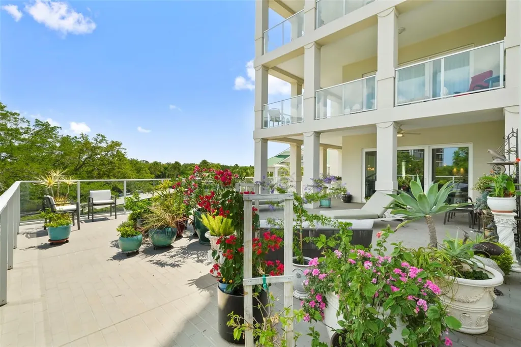 8 Palm Terrace Clearwater FL 33756