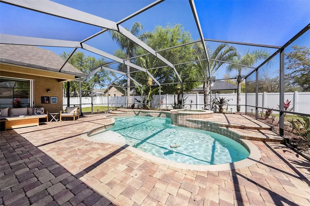 19328 Autumn Woods Avenue Tampa FL 33647