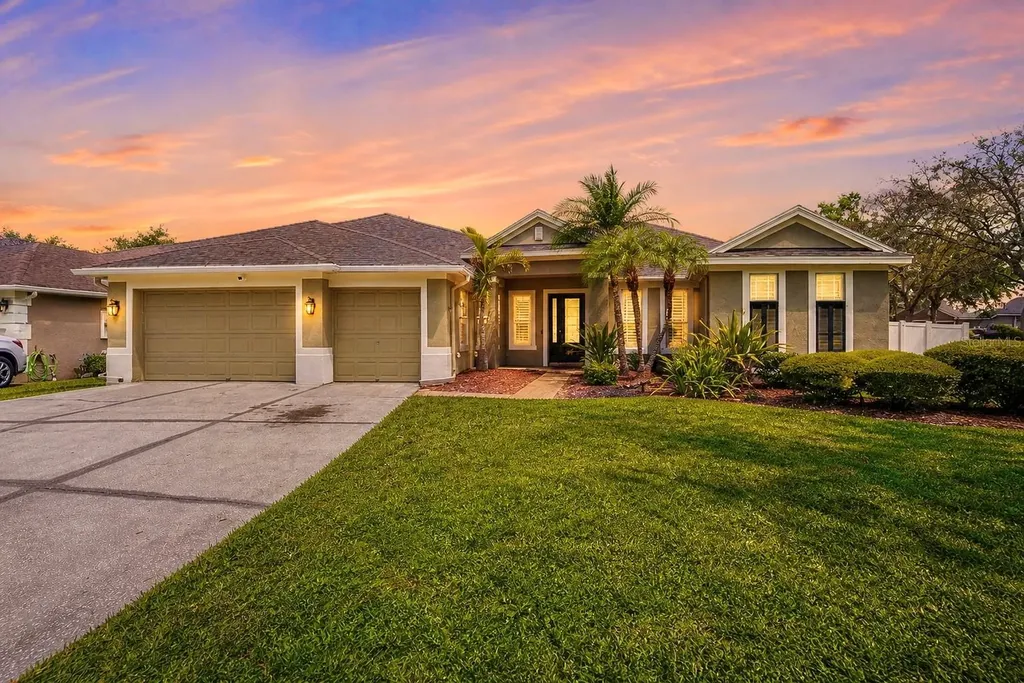 19328 Autumn Woods Avenue Tampa FL 33647