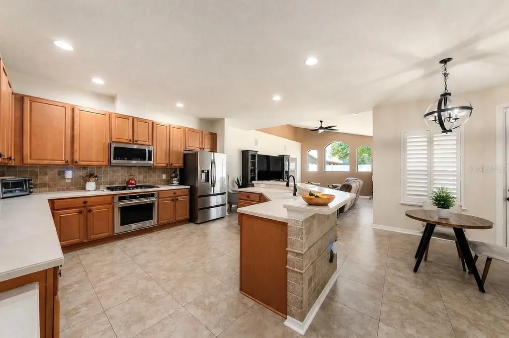 19328 Autumn Woods Avenue Tampa FL 33647