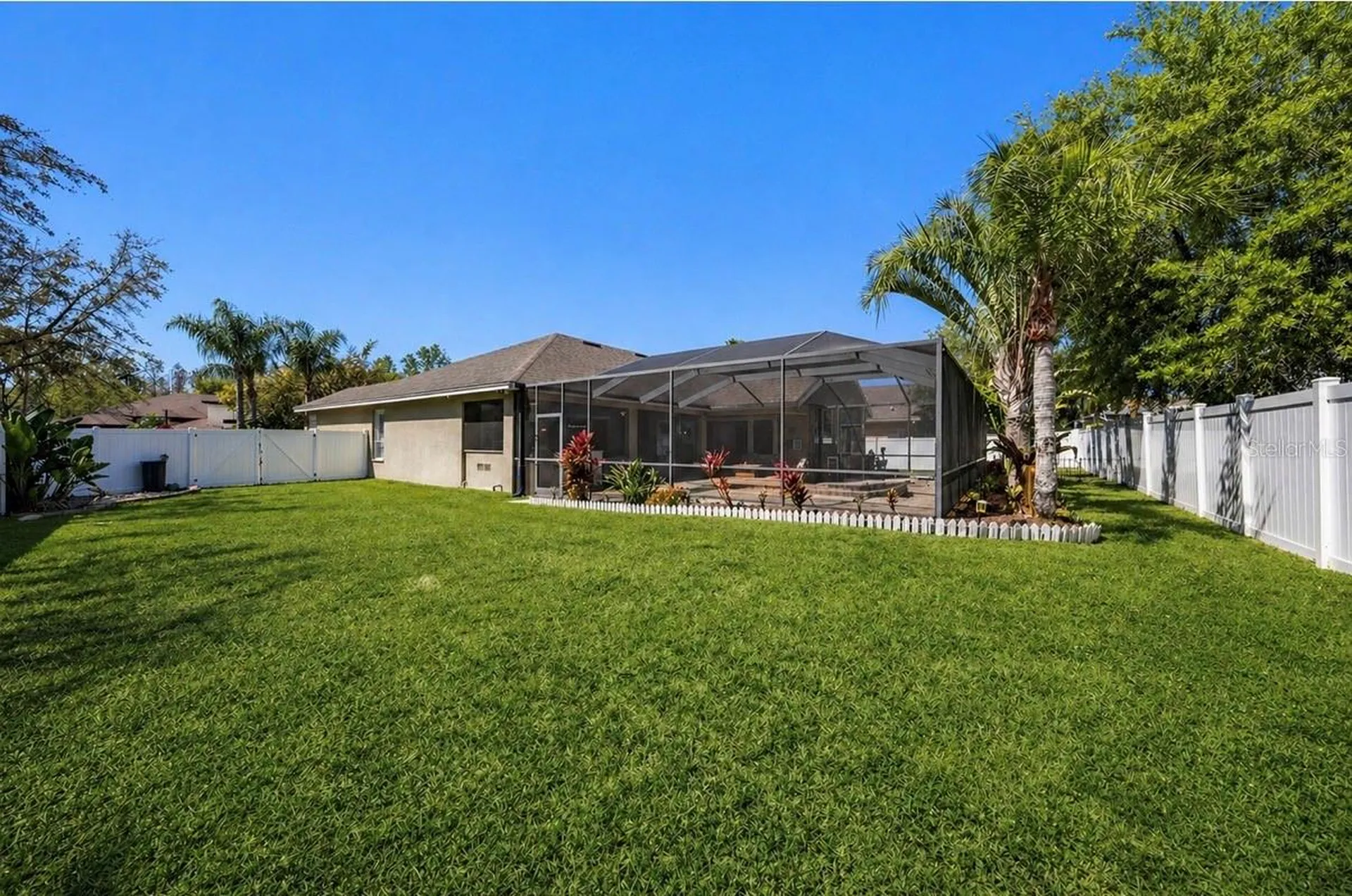 19328 Autumn Woods Avenue Tampa FL 33647