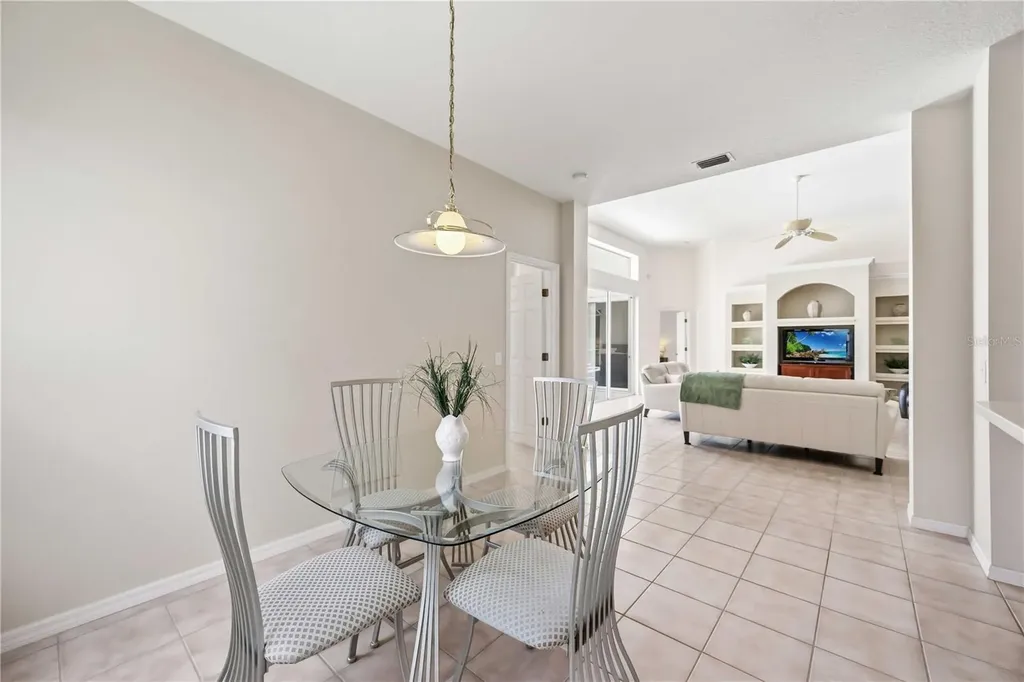 7740 Castleisland Drive Sarasota FL 34240