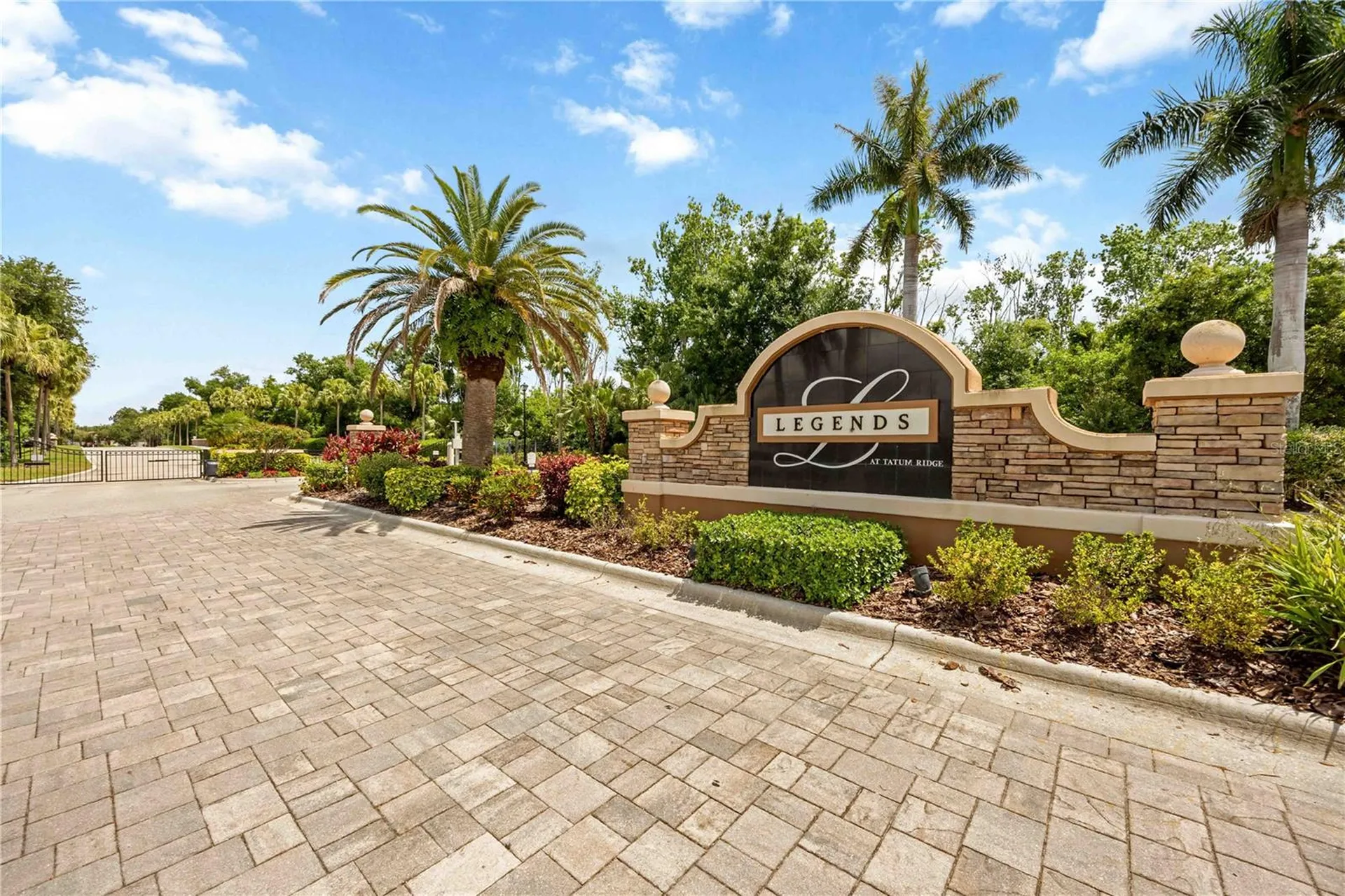 7740 Castleisland Drive Sarasota FL 34240