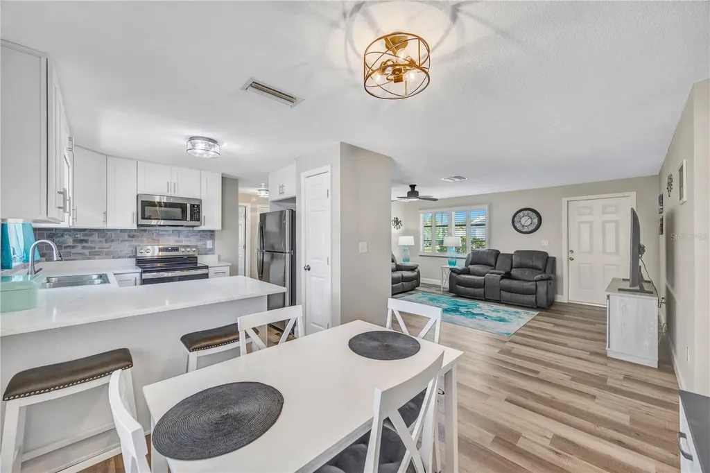 2155 Edythe Drive Dunedin FL 34698