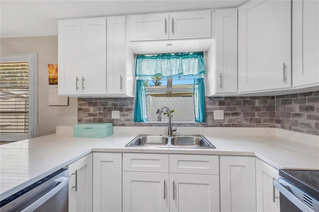 2155 Edythe Drive Dunedin FL 34698