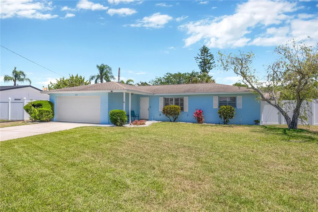 2155 Edythe Drive Dunedin FL 34698