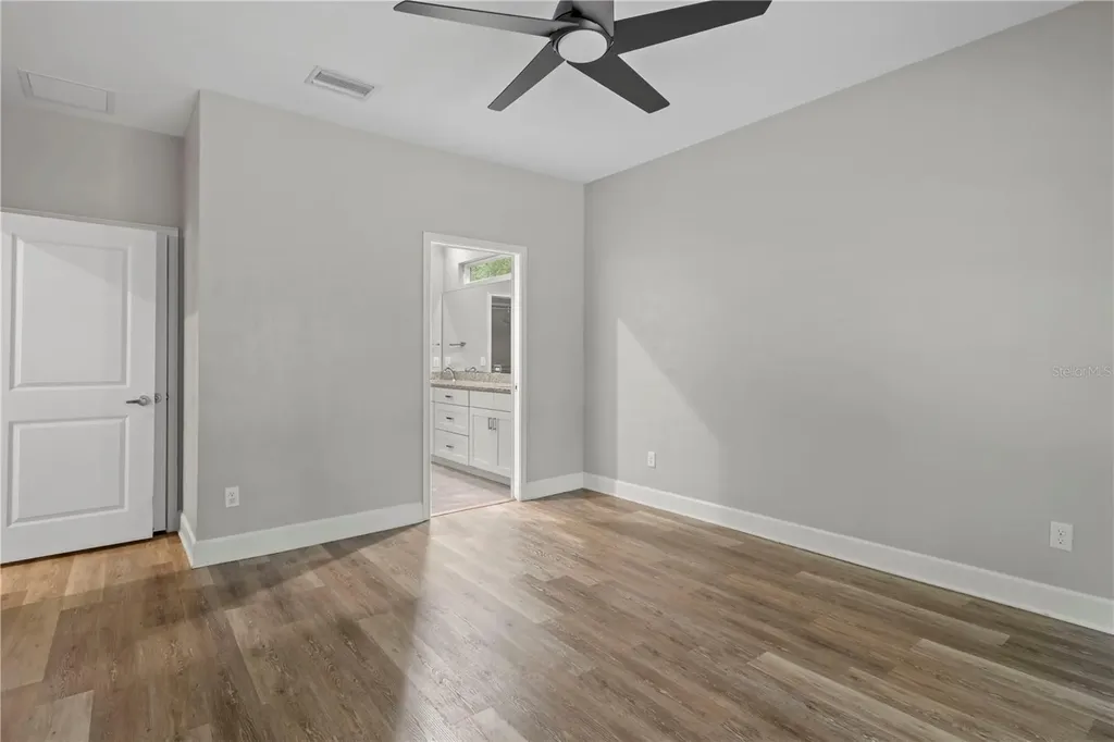 25726 SW 19th Avenue Newberry FL 32669