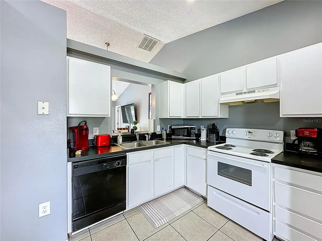 419 Wellesly Drive Davenport FL 33897
