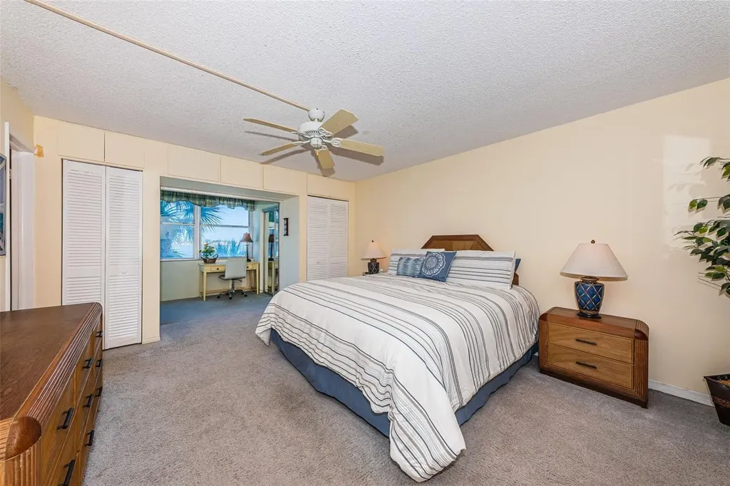 4750 Cove Circle St Petersburg FL 33708