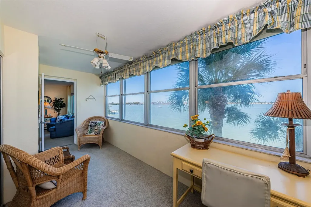 4750 Cove Circle St Petersburg FL 33708