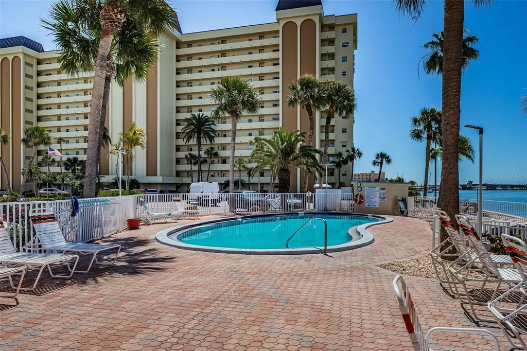 4750 Cove Circle St Petersburg FL 33708