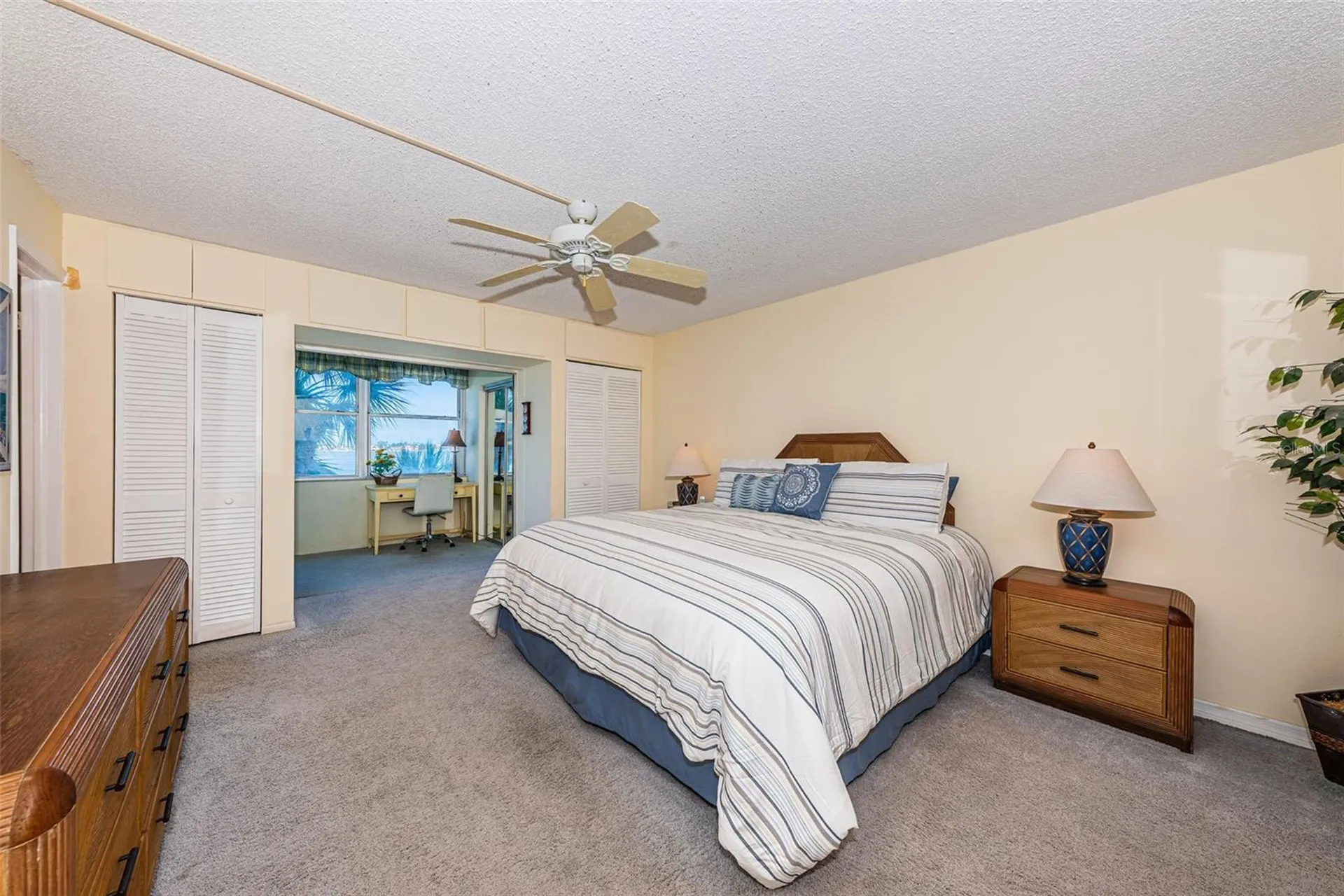 4750 Cove Circle St Petersburg FL 33708