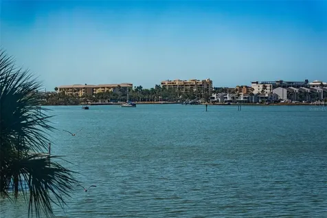 4750 Cove Circle St Petersburg FL 33708