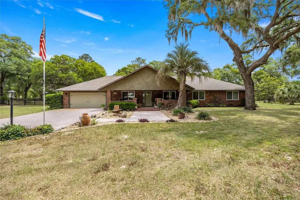 9525 SW 72nd Court Ocala FL 34476