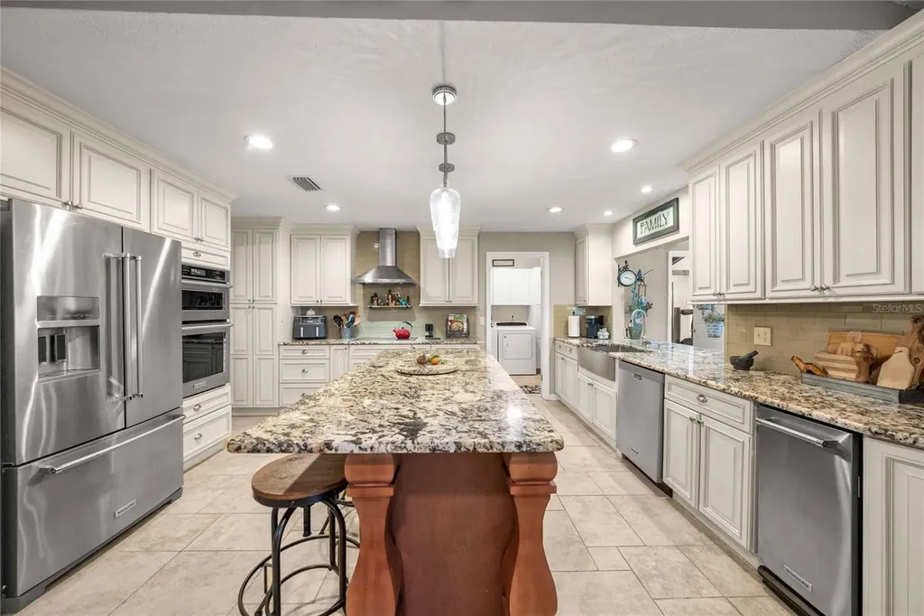 9525 SW 72nd Court Ocala FL 34476