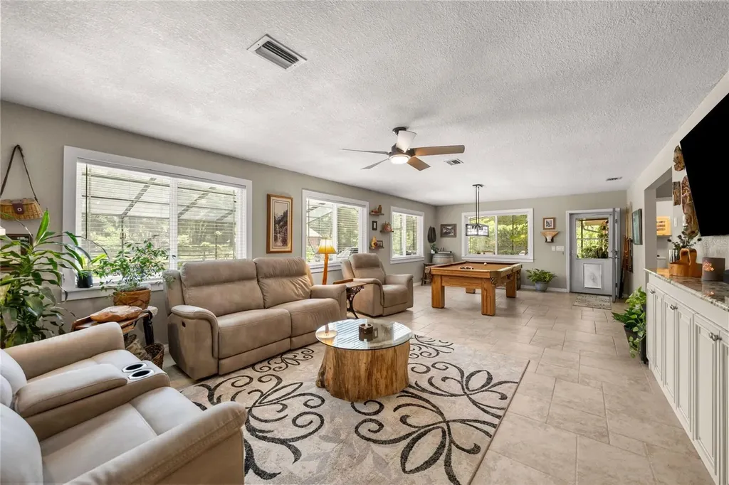 9525 SW 72nd Court Ocala FL 34476