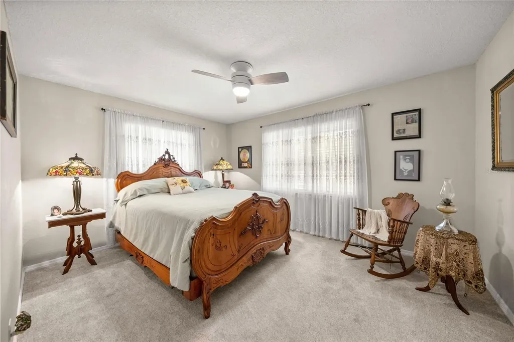 9525 SW 72nd Court Ocala FL 34476