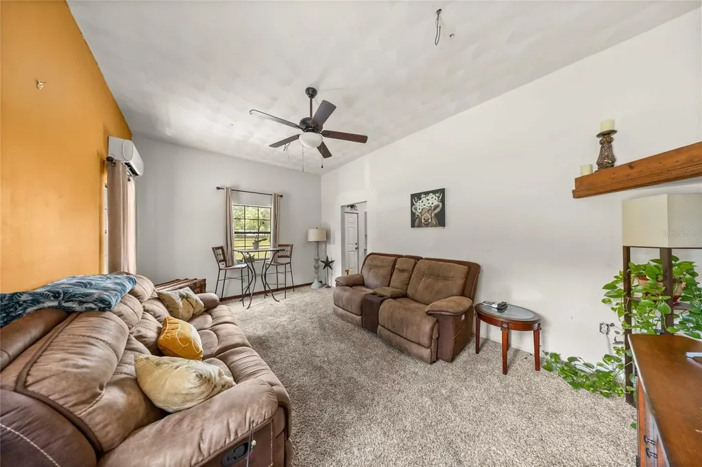 9525 SW 72nd Court Ocala FL 34476