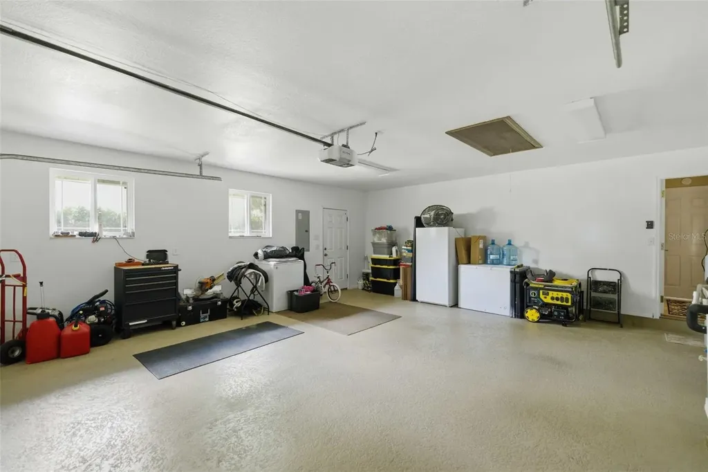 9525 SW 72nd Court Ocala FL 34476