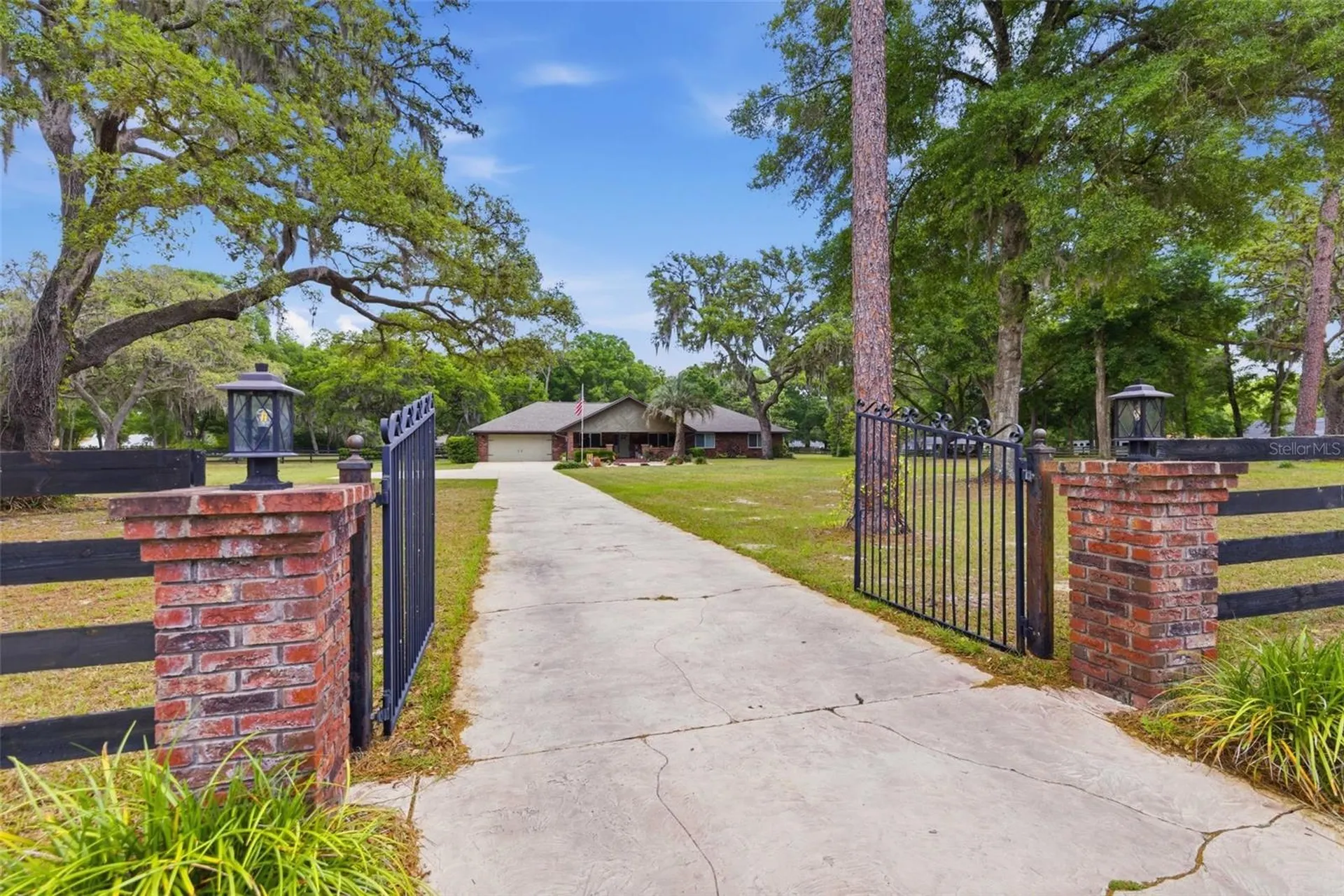 9525 SW 72nd Court Ocala FL 34476