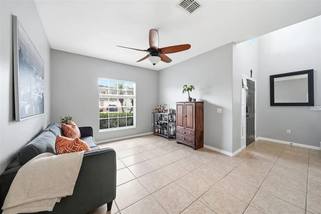13425 Early Frost Circle Orlando FL 32828