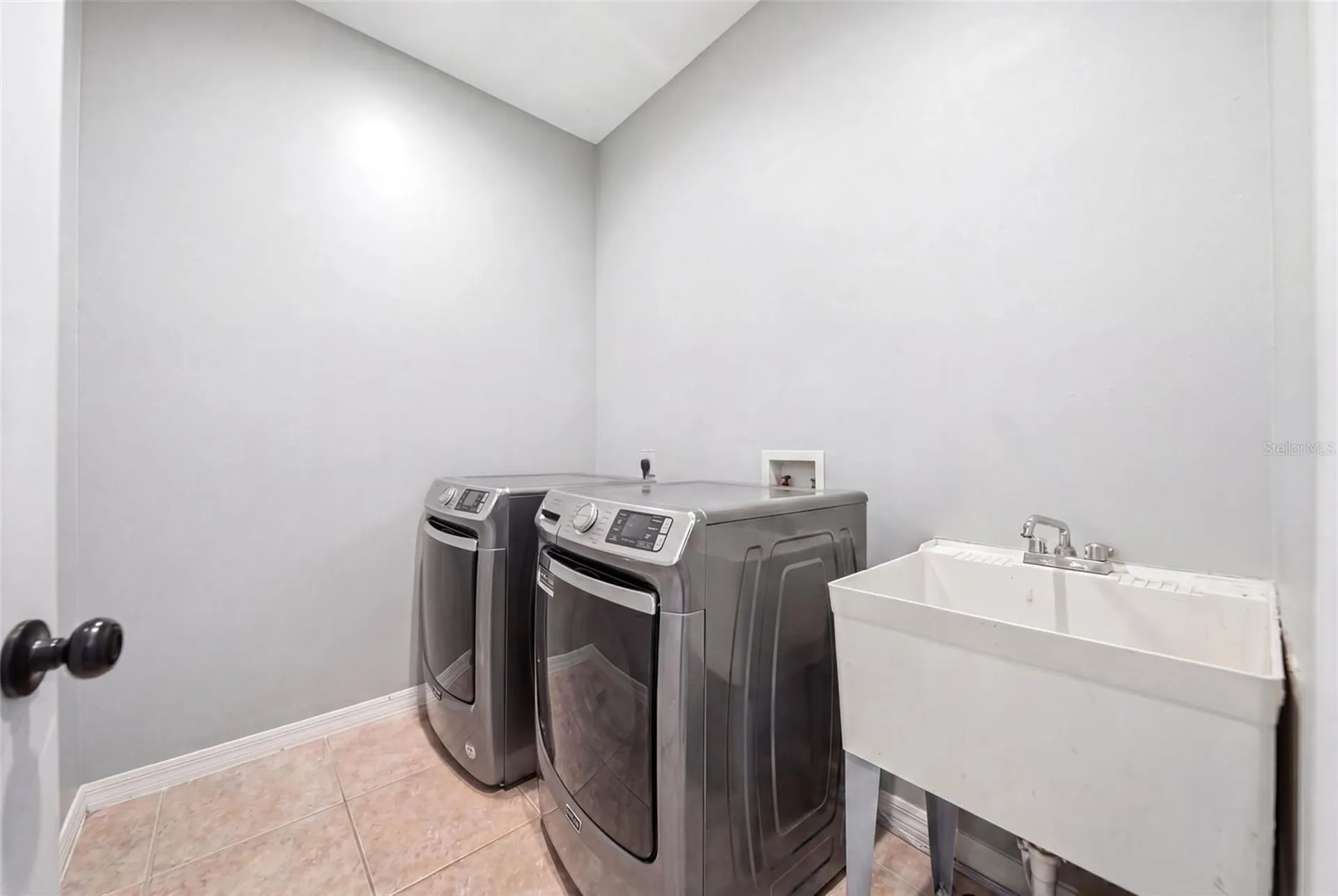 13425 Early Frost Circle Orlando FL 32828