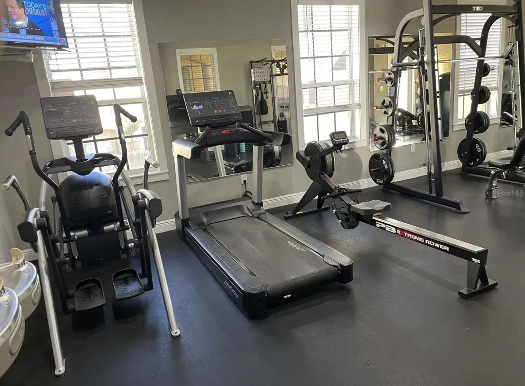 5252 W Kennedy Boulevard Tampa FL 33609